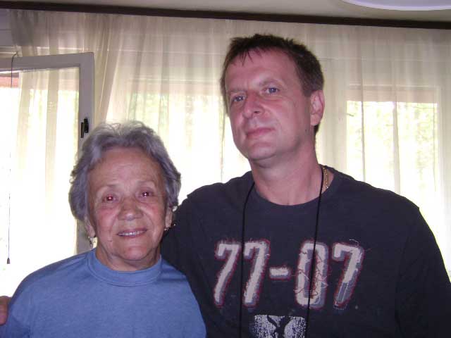 33-Mama Pajpova
