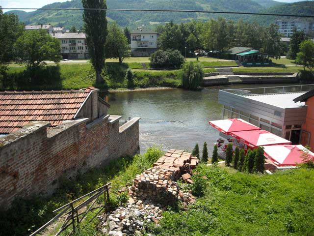141-pogled-na-suplju-i-studenac