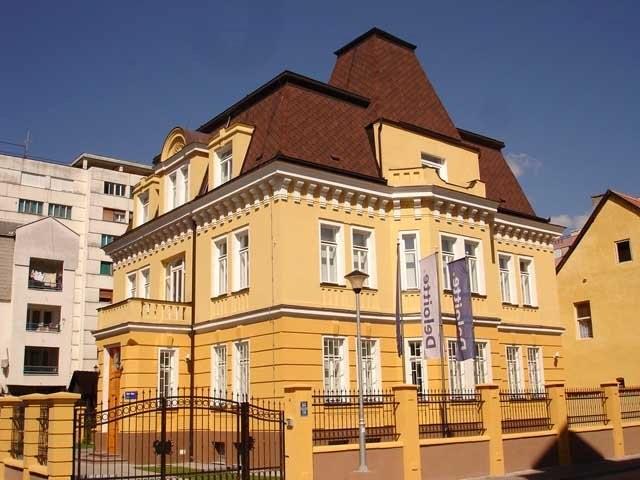 009-B.Luka,Dzinica palata