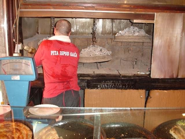 010-B.Luka,pite ispod saca