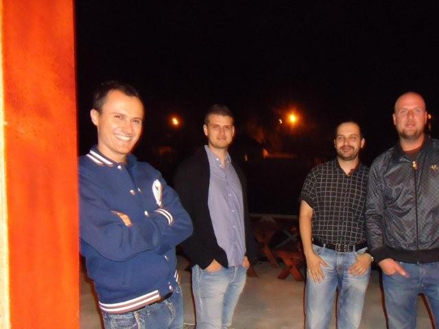PIC00023