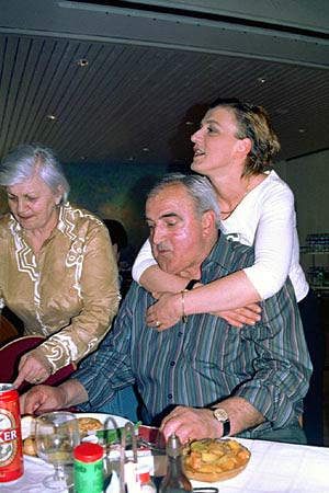 pusti-me-da-jedem